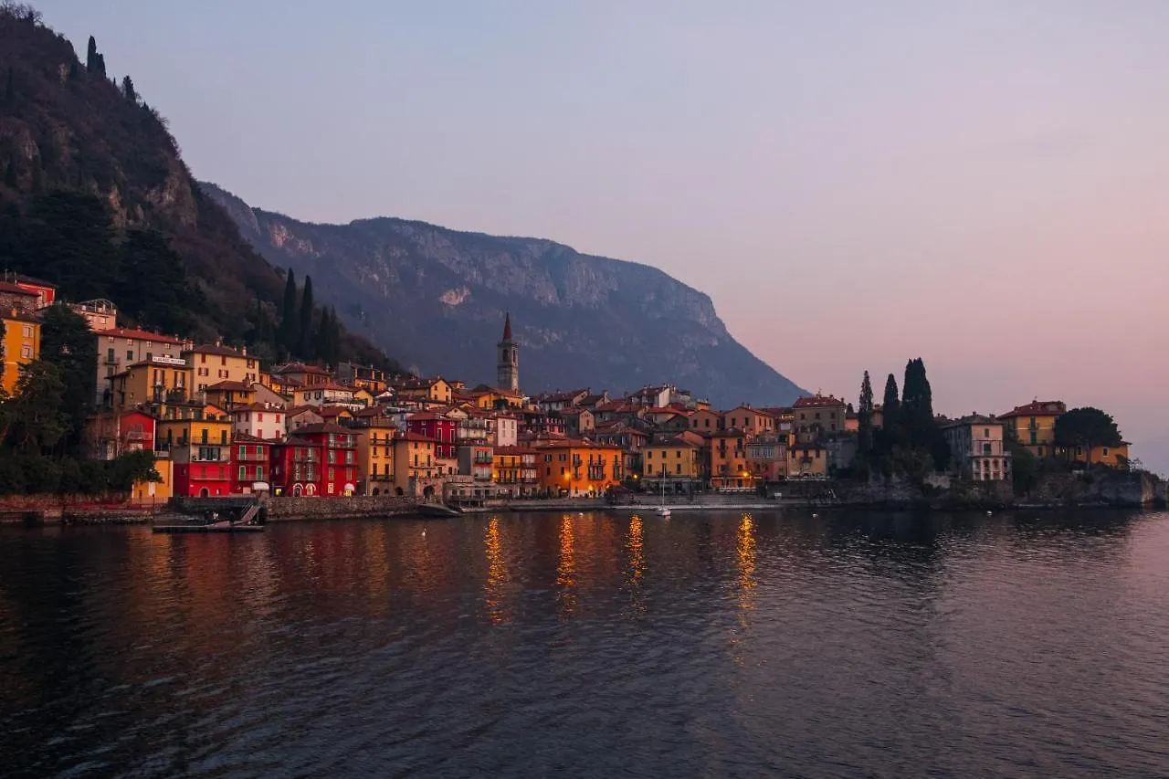 B&B La Corte And Home Restaurant - Free Parking - 10 Minutes To The Lake And Centre Como Bed & Breakfast Tavernerio