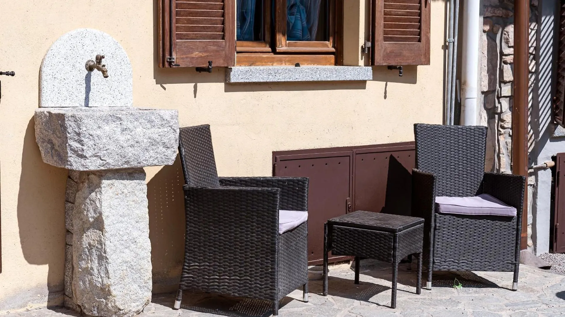 B&B La Corte And Home Restaurant - Free Parking - 10 Minutes To The Lake And Centre Como 0*, Tavernerio Italy