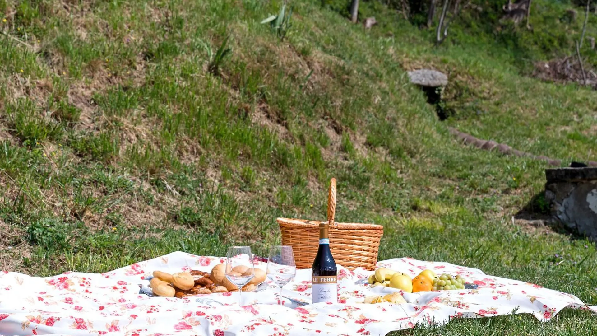 B&B La Corte And Home Restaurant - Free Parking - 10 Minutes To The Lake And Centre Como 0*, Tavernerio