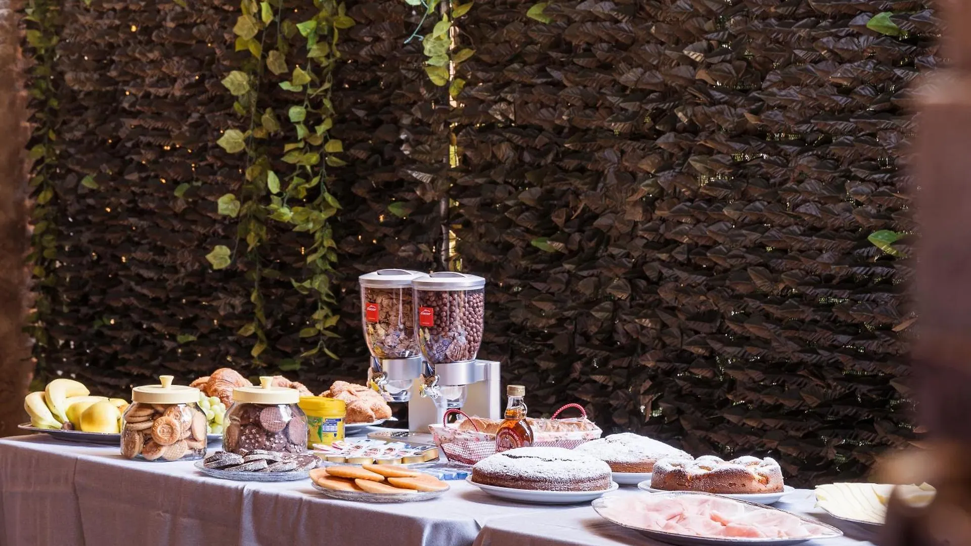 Bed & Breakfast B&B La Corte And Home Restaurant - Free Parking - 10 Minutes To The Lake And Centre Como Italy