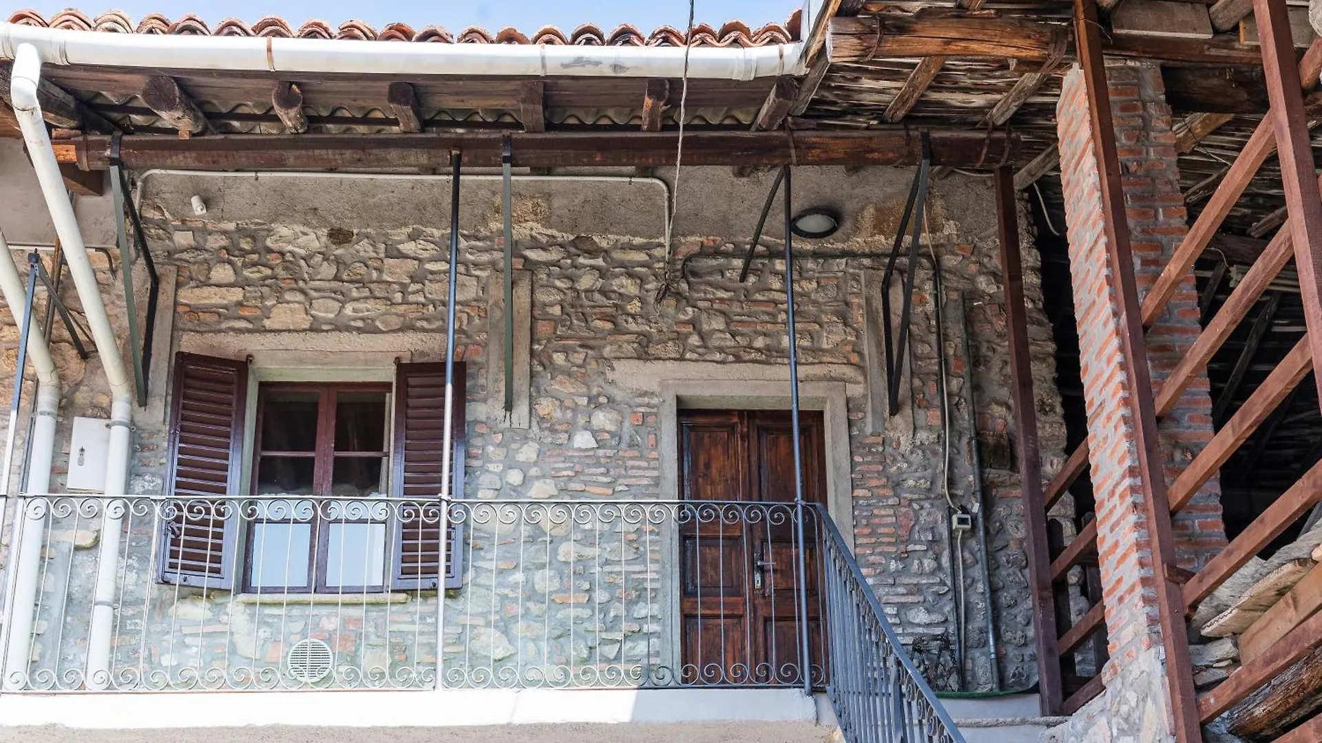B&B La Corte And Home Restaurant - Free Parking - 10 Minutes To The Lake And Centre Como Tavernerio