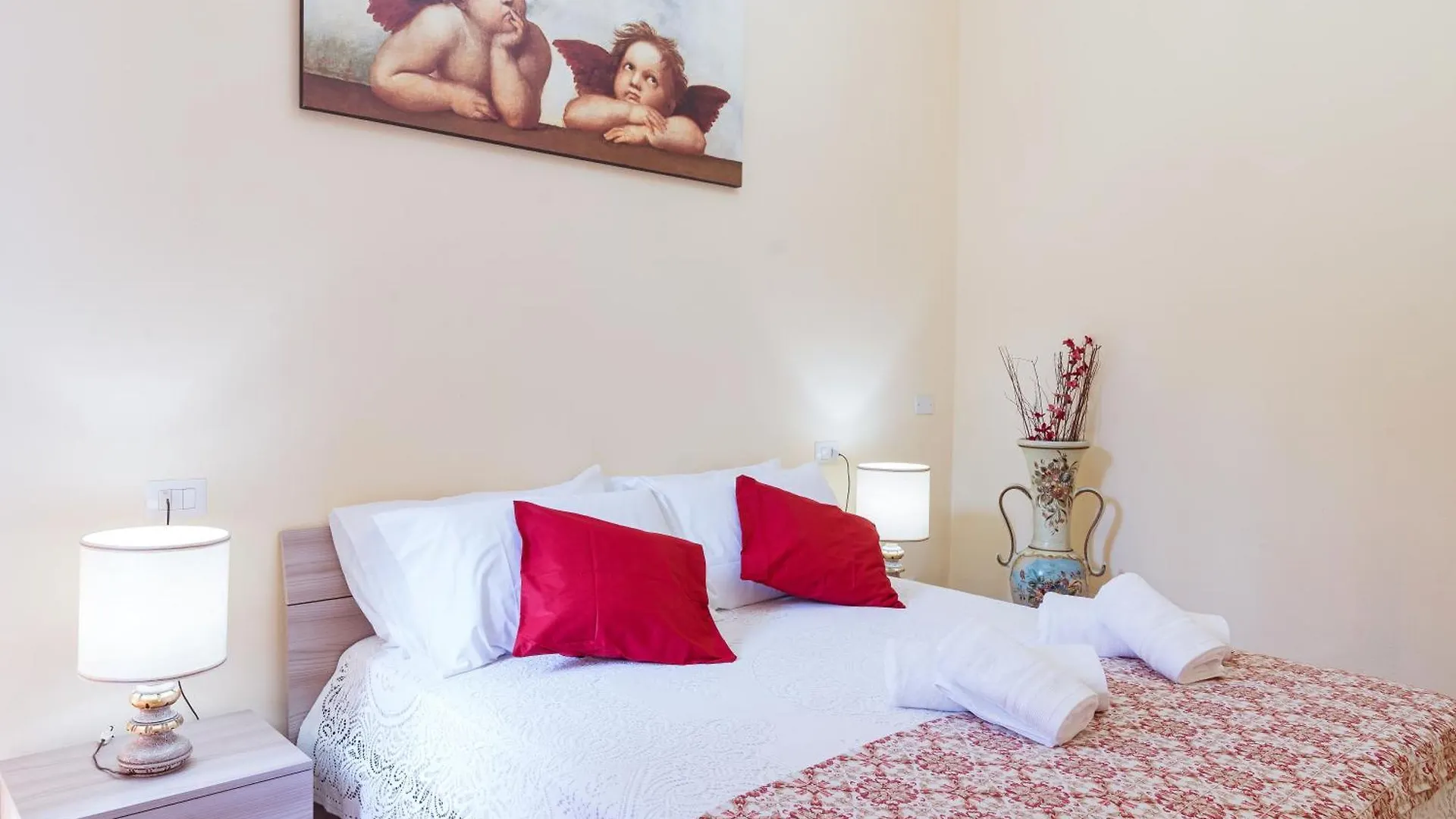 Bed & Breakfast B&B La Corte And Home Restaurant - Free Parking - 10 Minutes To The Lake And Centre Como