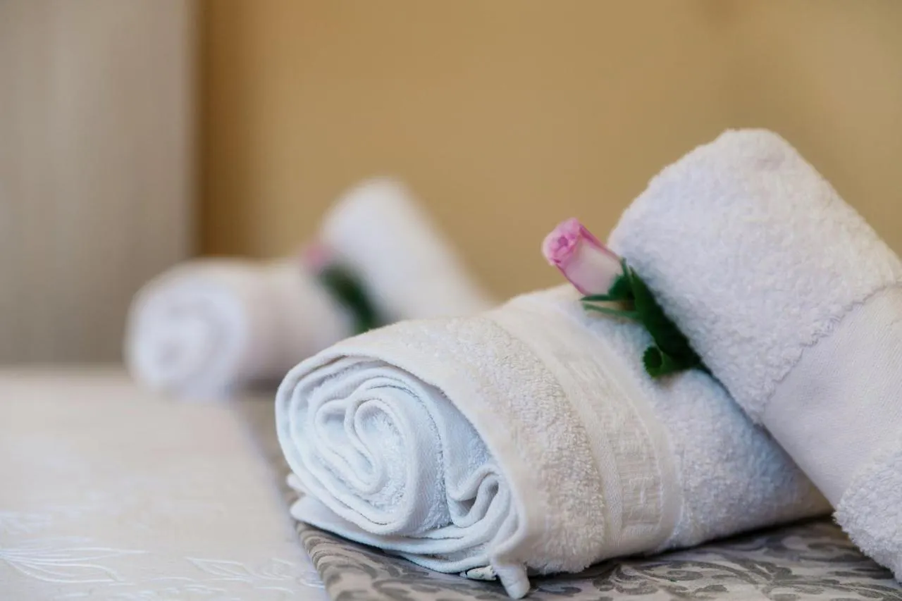 Bed and breakfast La Corte Apartments Como Italia