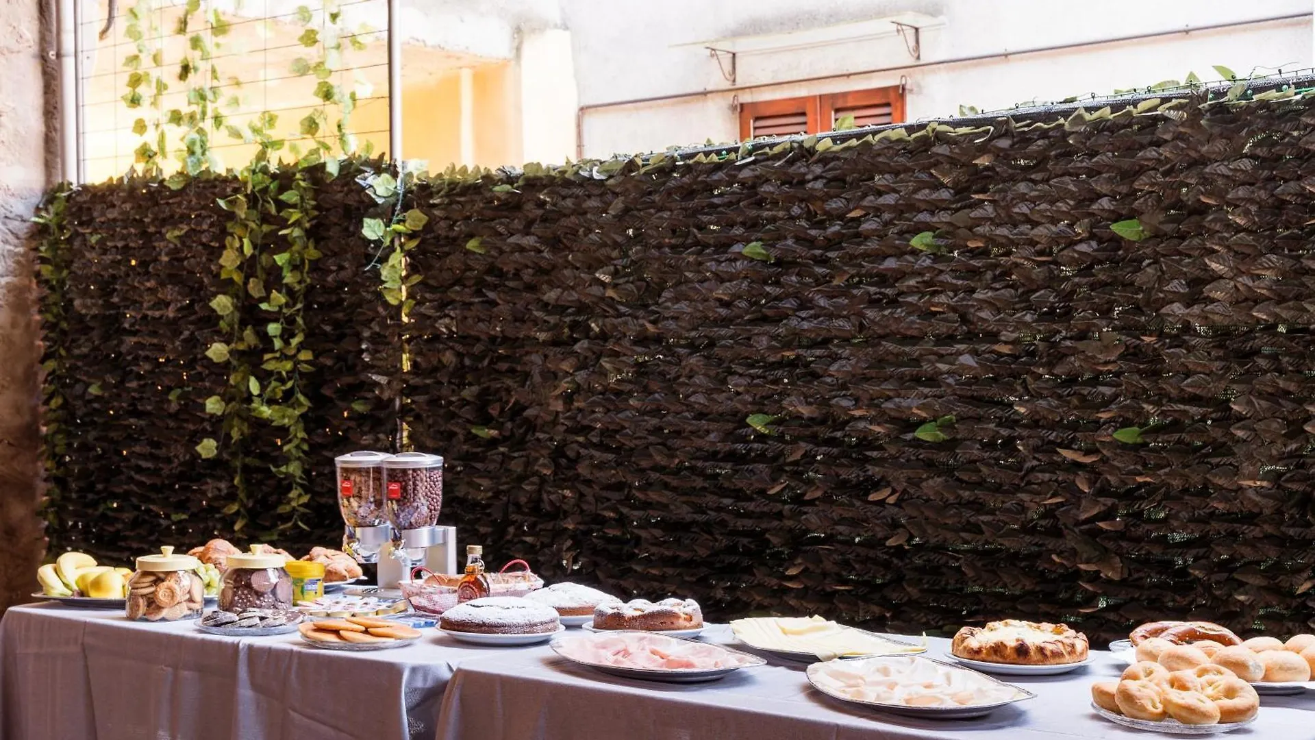 La Corte Apartments Como 0*, Tavernerio Italia