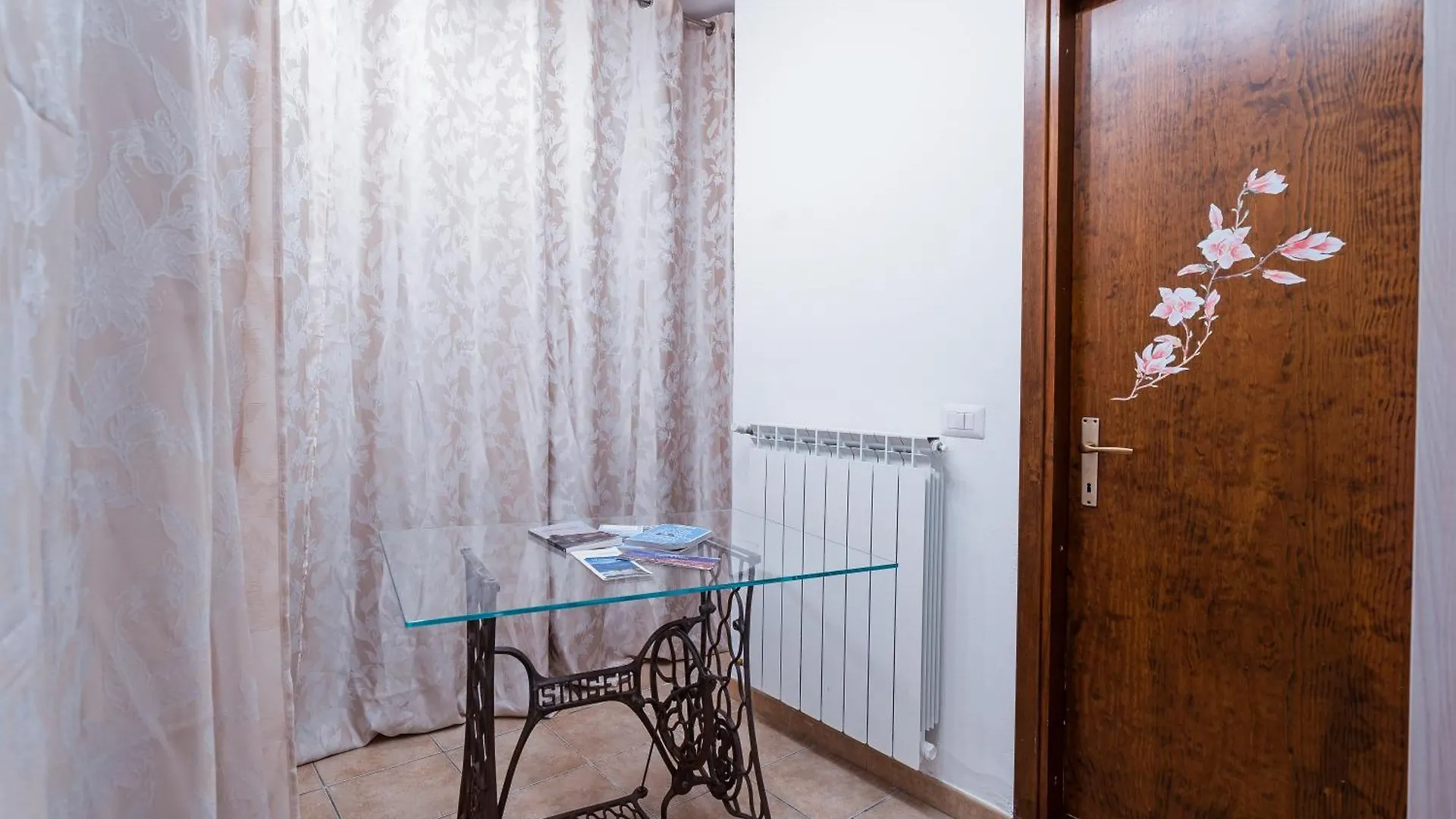 La Corte Apartments Como Bed and breakfast Tavernerio